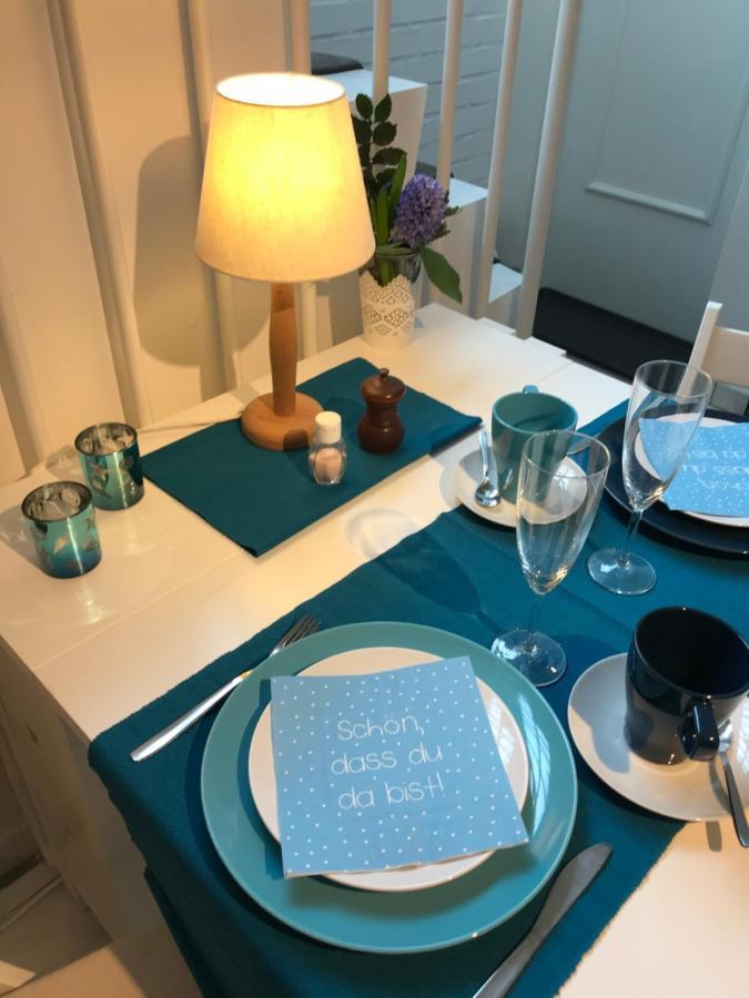 Nias Guesthouse Райнбек Екстериор снимка